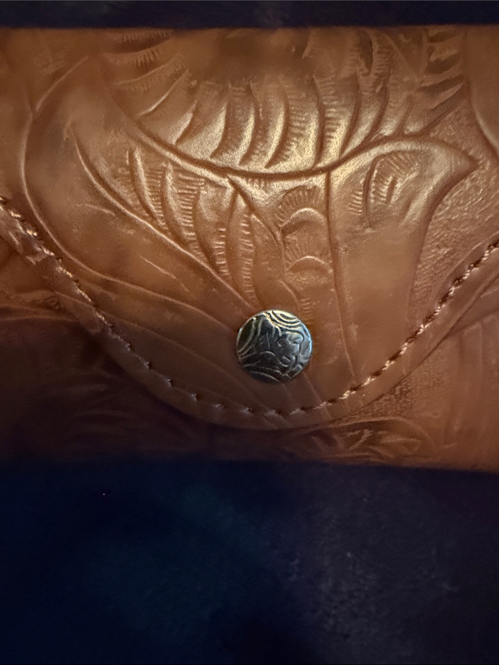 Polo by Ralph Lauren Embossed Tan Leather Eyewear Case - Picture 5 of 11